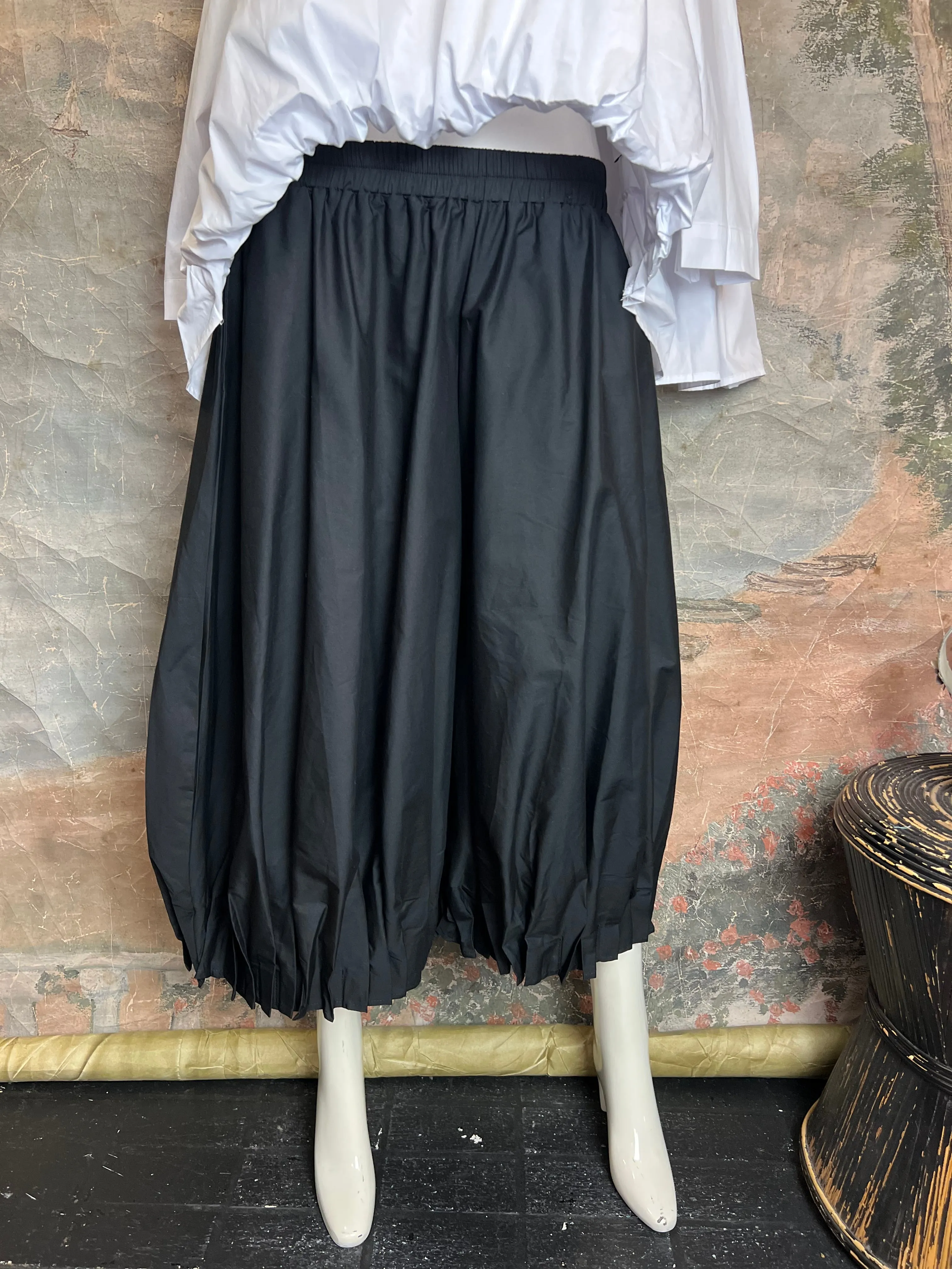 1332 Pleated Dress Pant