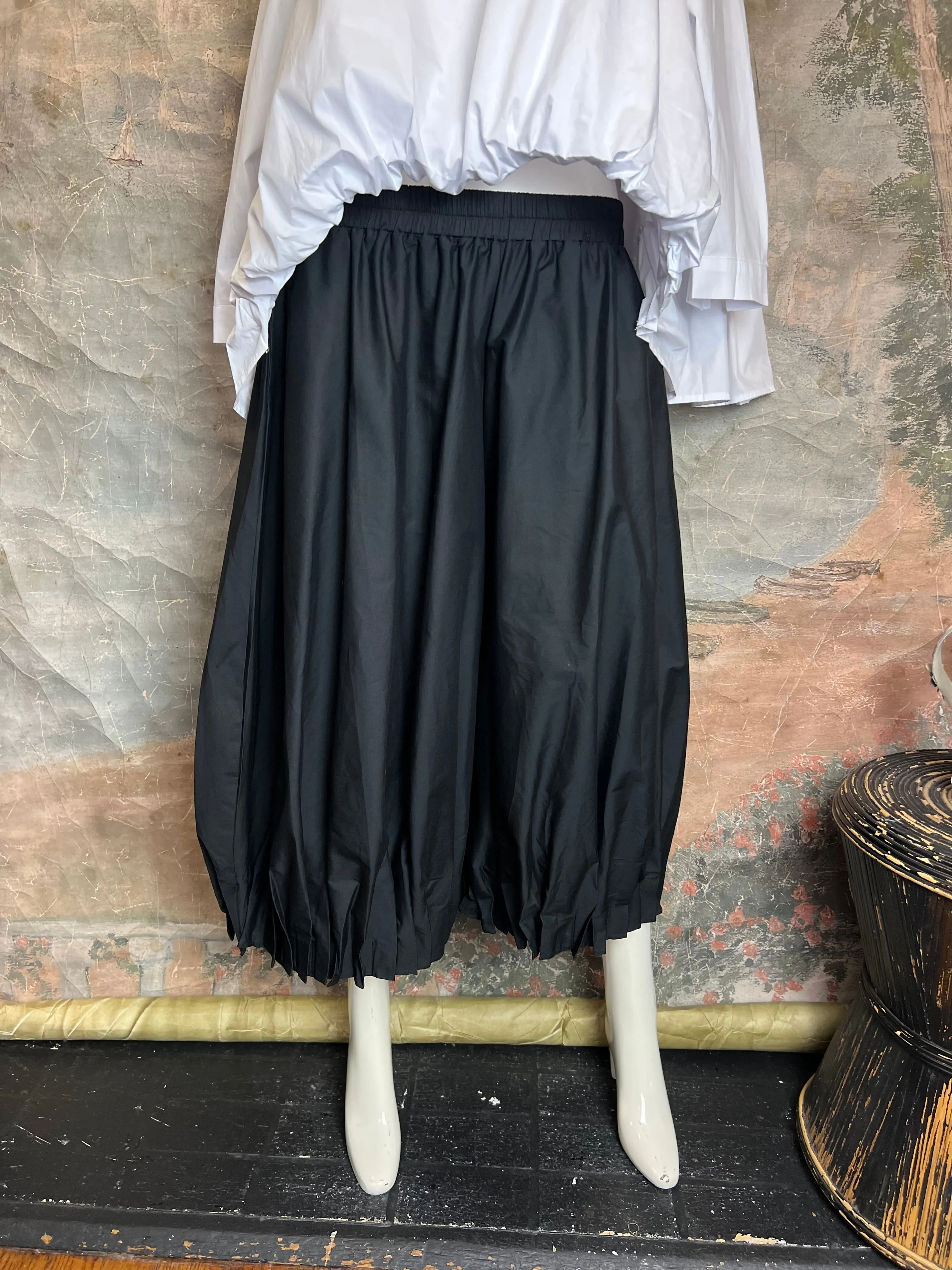 1332 Pleated Dress Pant