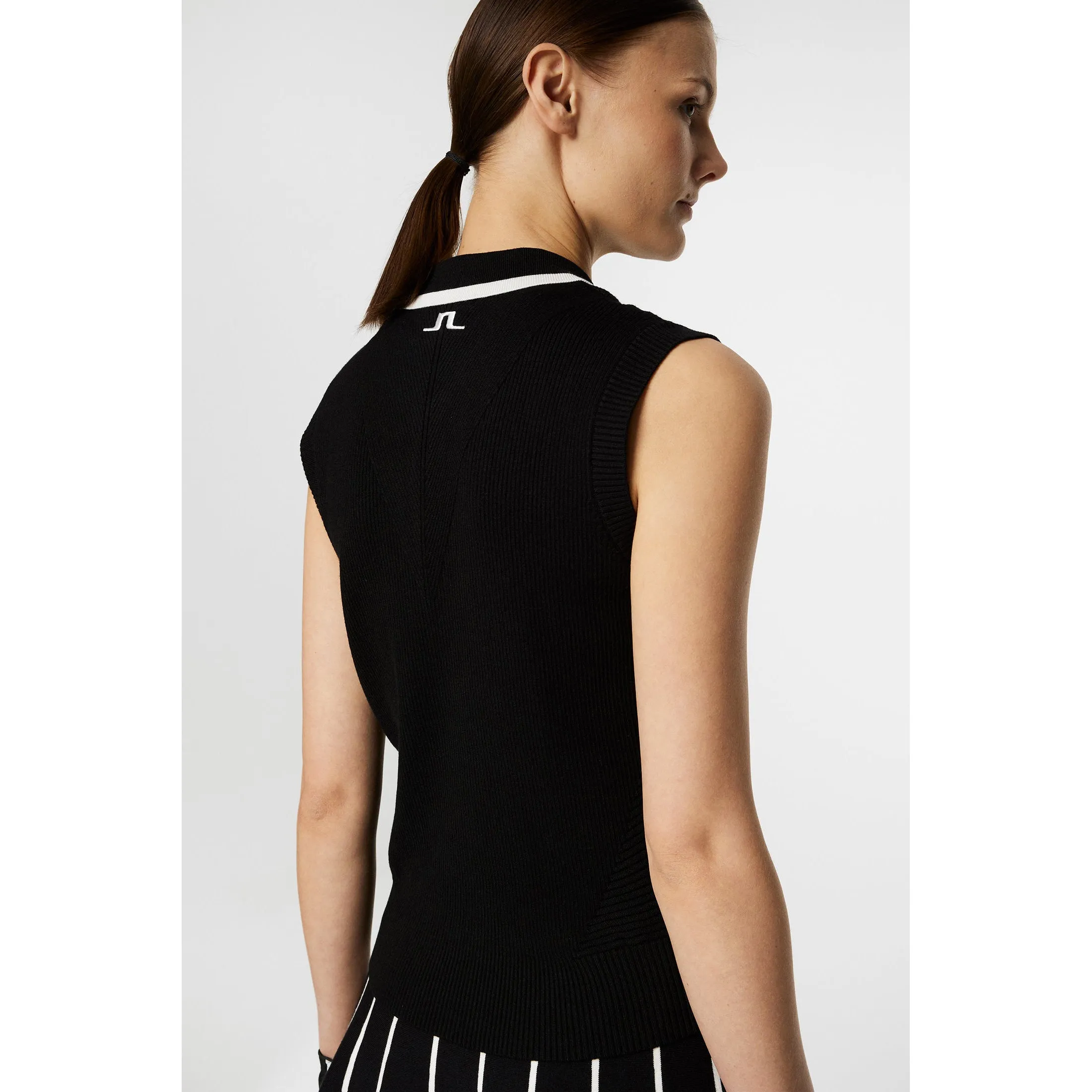 J.Lindeberg Women's Ramona Sleeveless Knitted Golf Polo Shirt - Black