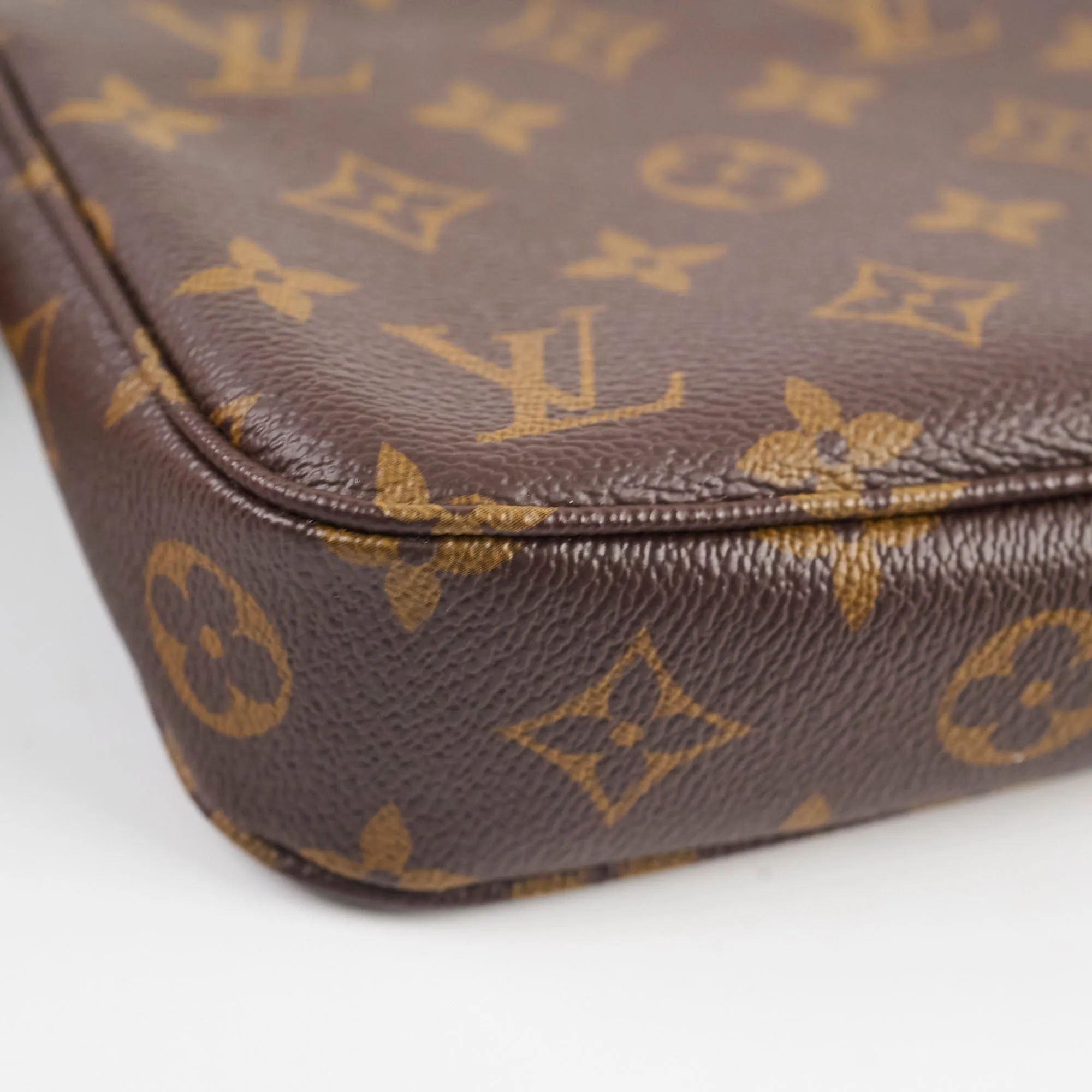 Louis Vuitton Pochette Accessories Monogram