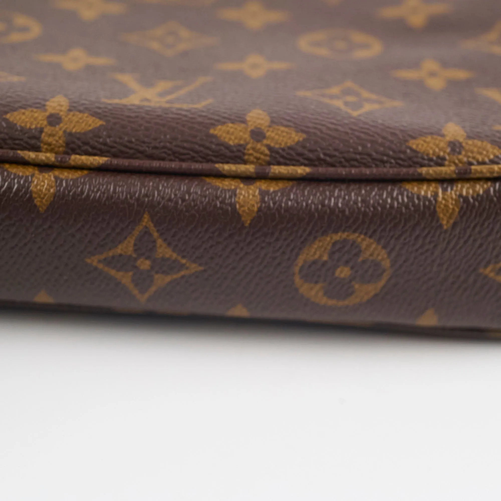 Louis Vuitton Pochette Accessories Monogram