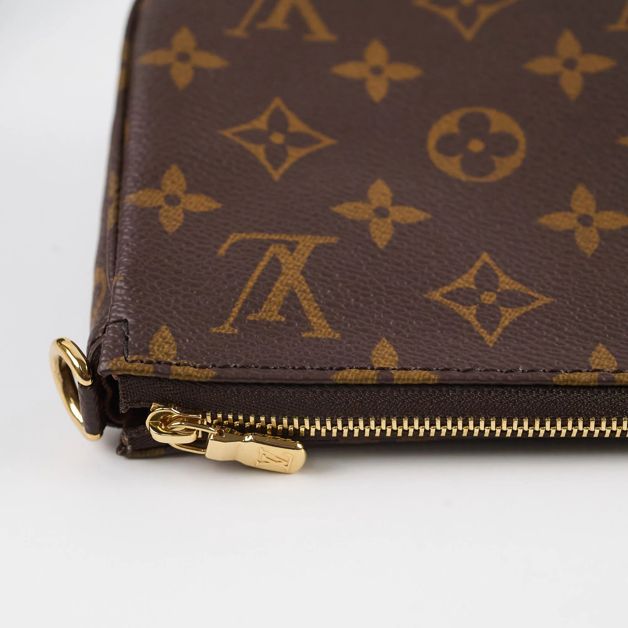 Louis Vuitton Pochette Accessories Monogram